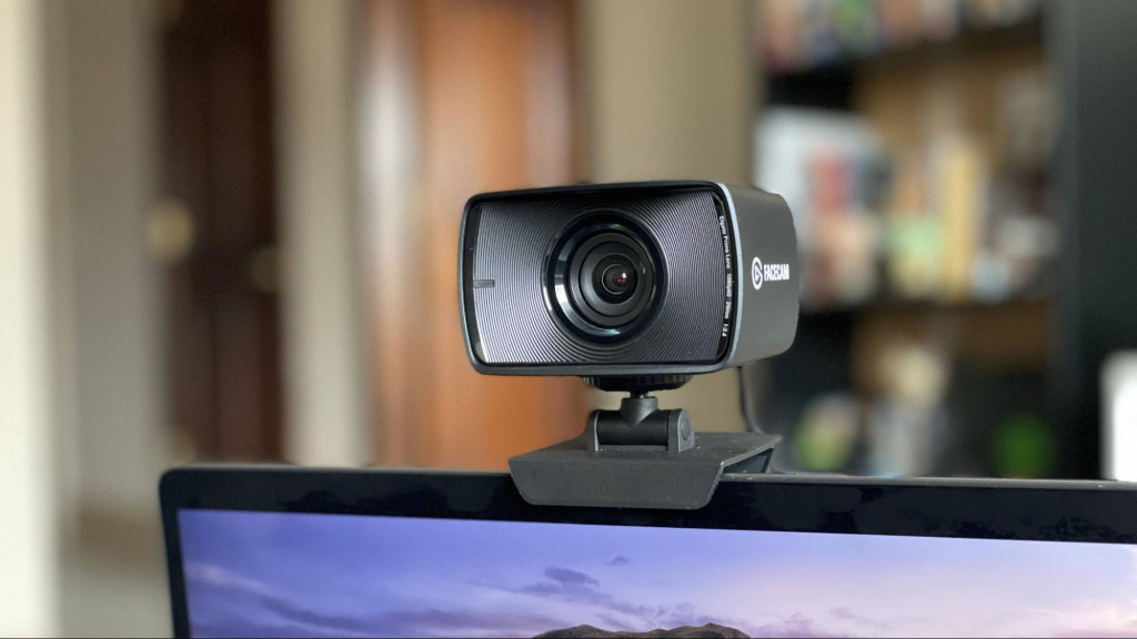 Live Streaming Equipment for Gaming: How to Set Up in 2021